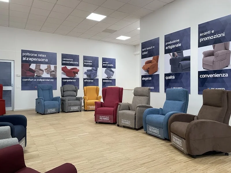 REAMED VICENZA - Poltrone Relax - Letti Disabili - MiniCar Senza Patente - Scooter Anziani
