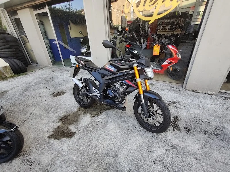 Decibel Moto - Peugeot Scooters