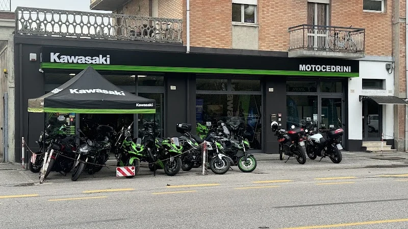 Moto Cedrini ( Ferrara ) - Concessionario Kawasaki, Voge e Rivenditori CF Moto - Officina Autorizzata