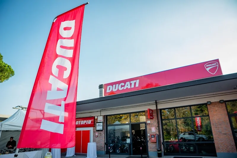 Motopiù (Ferrara) - Concessionaria ufficiale Ducati, CFMoto e Kymco