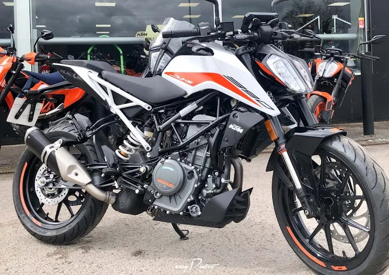 Easy Renter | Location Moto & Scooter Dijon - K21 Moto