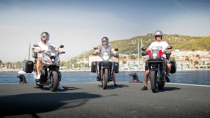 Moto Andro rent - motorcycle and scooter rental company