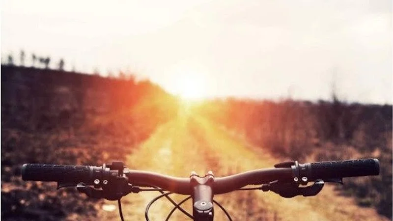 A MOTOS ET VELOS