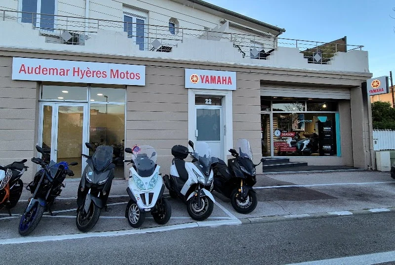 YAMAHA MOTOS -AUDEMAR - HYÈRES - 2 Roues Motos & Scooter