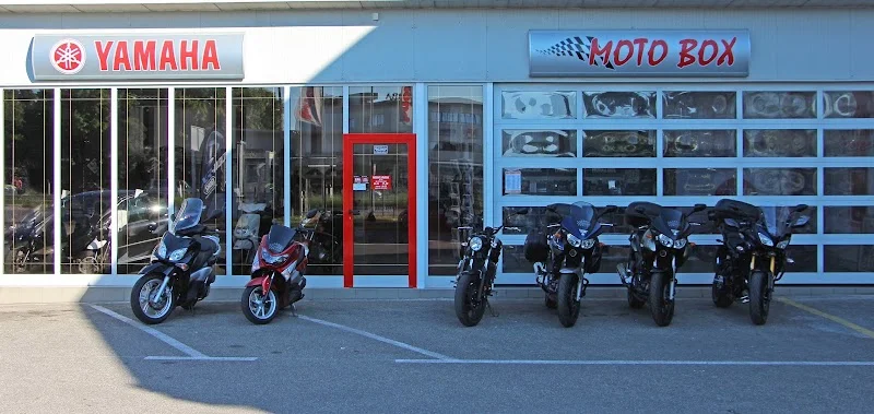 MOTO BOX