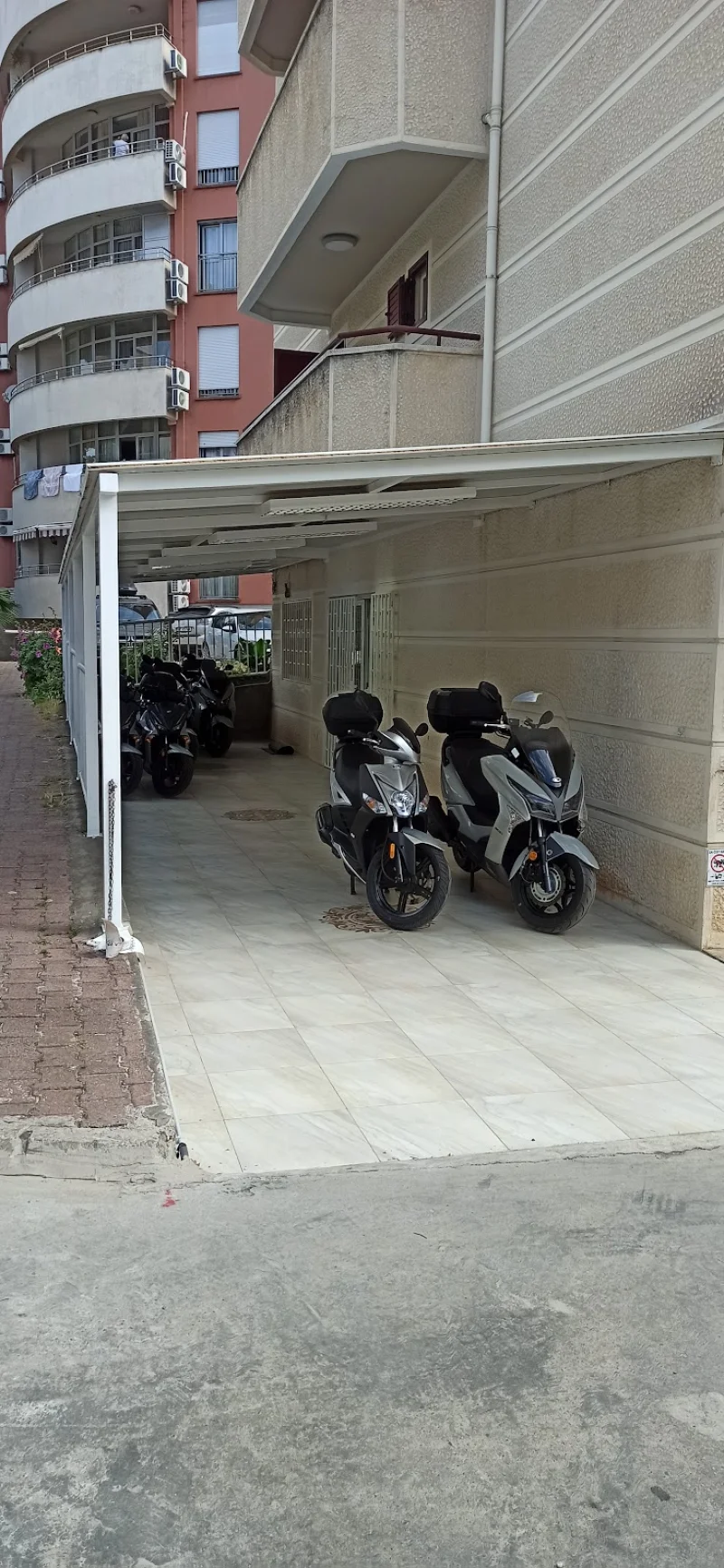 Jasmin Bike Motorcycle Rental House 🤗